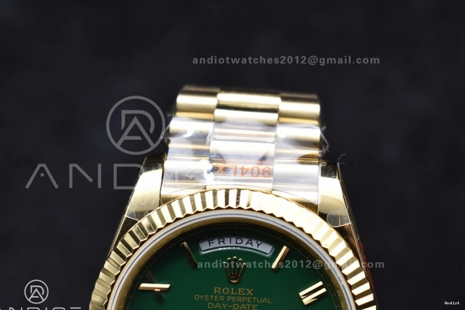 President Gain Markers Bracelet Roman DayDate Green on V A3255 904L Dial Weight GMF EasyMatch YG Steel 754 40 0707